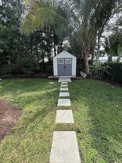 3 bed, 1645 sqft, $4,000 — Photo 2