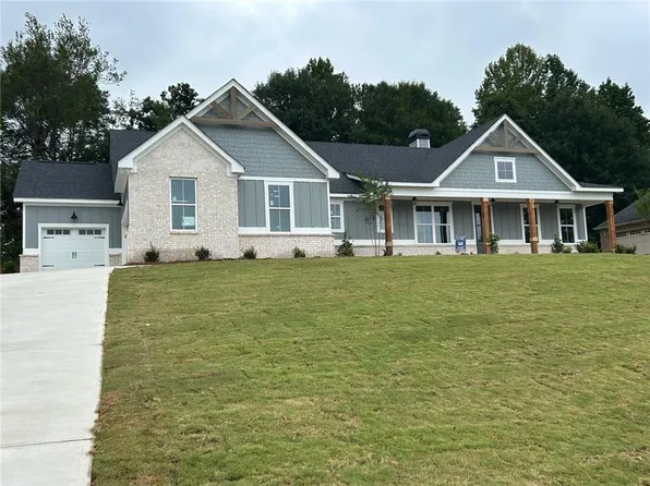 956 Wind Dance Ct, Demorest, GA 30535