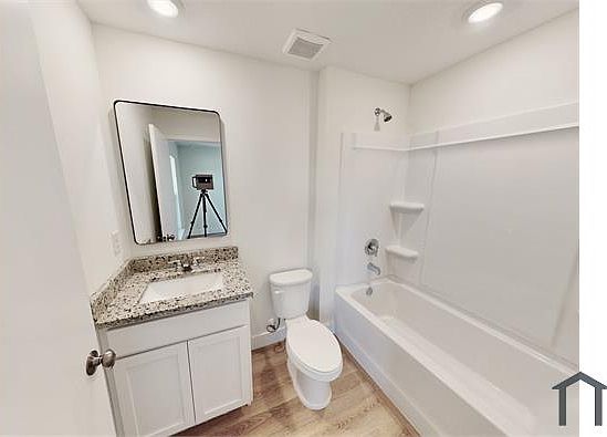 4th image of 311 N 16th St #A