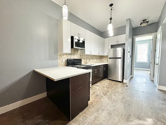 Rented by Pear NYC LLC | media 10