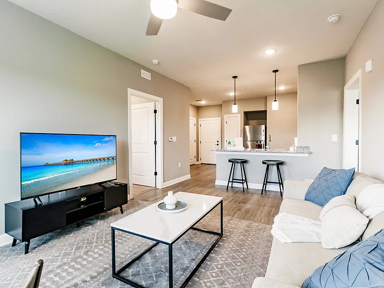 Vantage Apartments — Photo 63