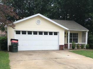 1611 N Timberline Dr, Fayetteville, AR 72704