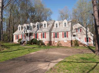101 Durrington Cir, North Chesterfield, VA 23236
