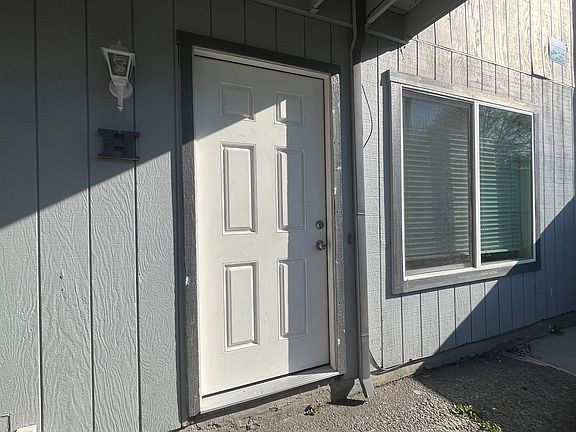 3rd image of 2555 W Steele Ln #H