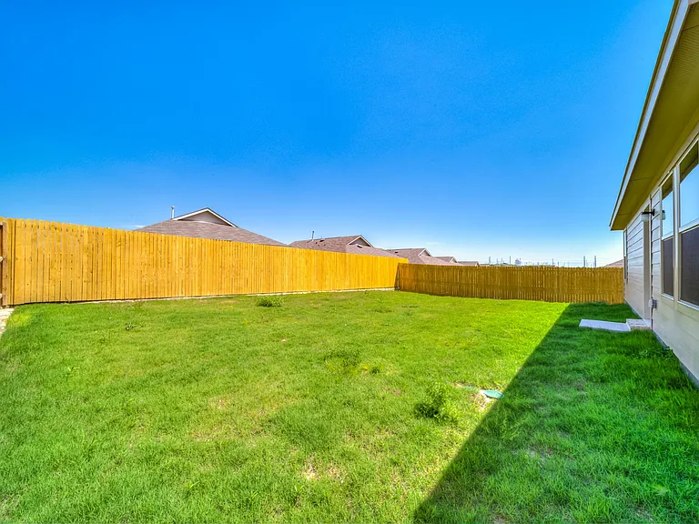 352 Sun Bluff Rd — Photo 8
