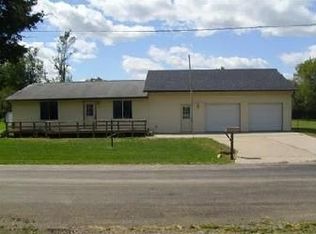 305 S Mechanic St, Brighton, IA