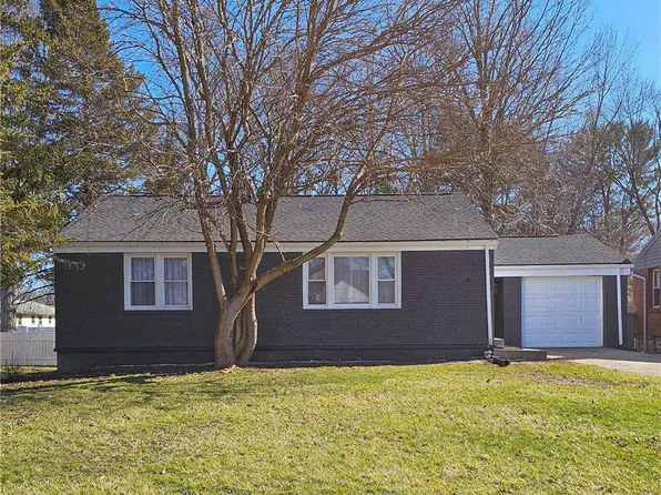 1054 Runge Ave, Struthers, OH 44471
