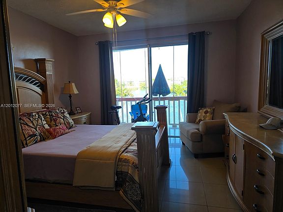 5th image of 18707 NE 14th Ave APT 727