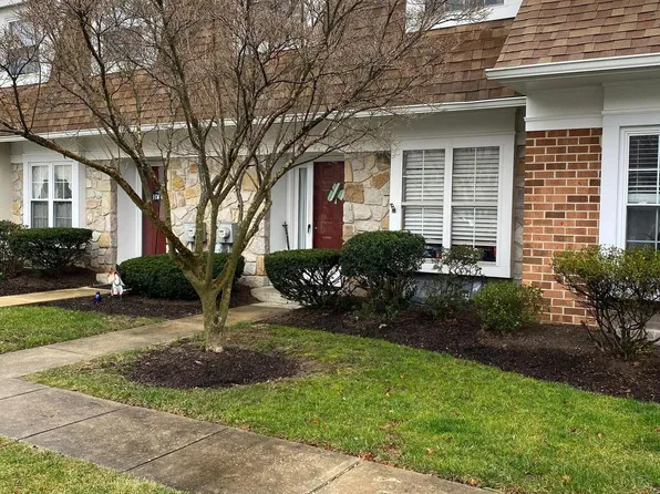 1330 Putnam Blvd #28, Wallingford, PA 19086