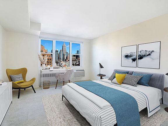 4th image of 77 7th Ave APT 20D