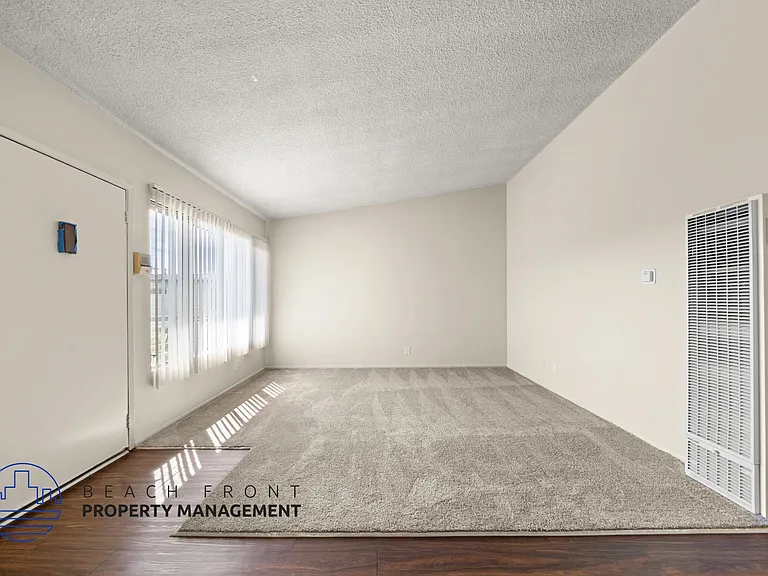 1818 W El Segundo Blvd — Photo 12
