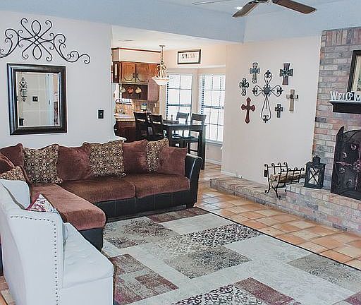 2nd image of 1549 Seamans Way