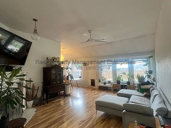 5th image of 4225 Manhattan Dr