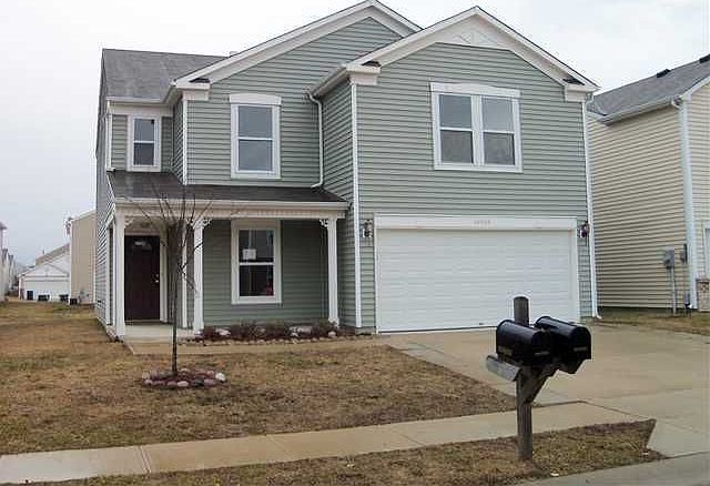 1st image of 10900 Woods Dr
