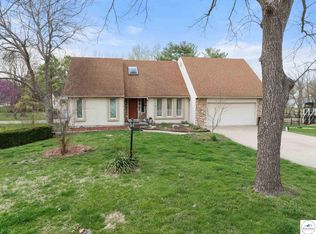5900 Apple Ridge Rd, Sedalia, MO 65301
