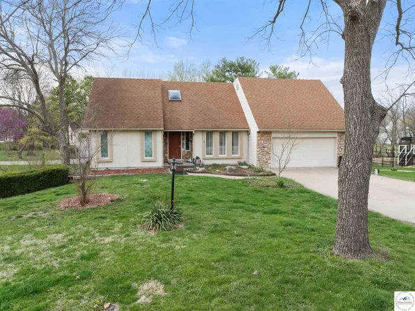 5900 Apple Ridge Rd, Sedalia, MO 65301