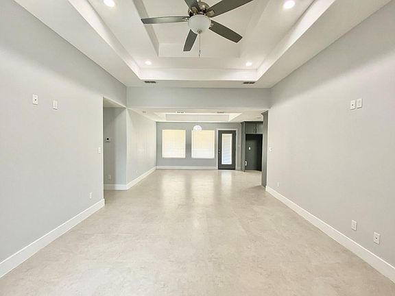 3rd image of 7190 Lago Vista Blvd