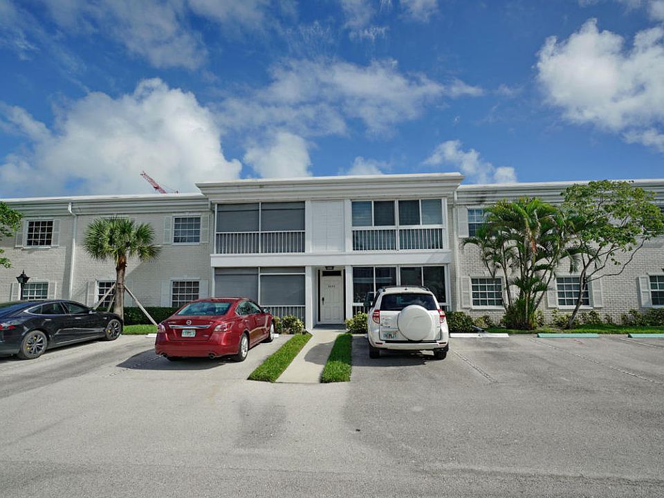 1st image of 6453 Bay Club Dr APT 1
