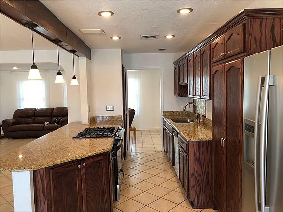 3rd image of 1609 Dale Douglas Dr