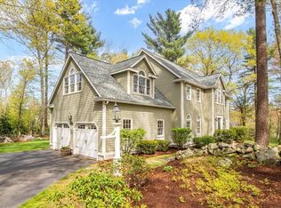 4 Courtney Rd, Walpole, MA 02081