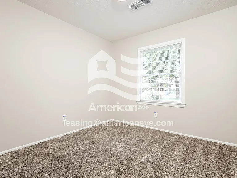 1192117_012_wm_-_bedroom_12972157.jpg