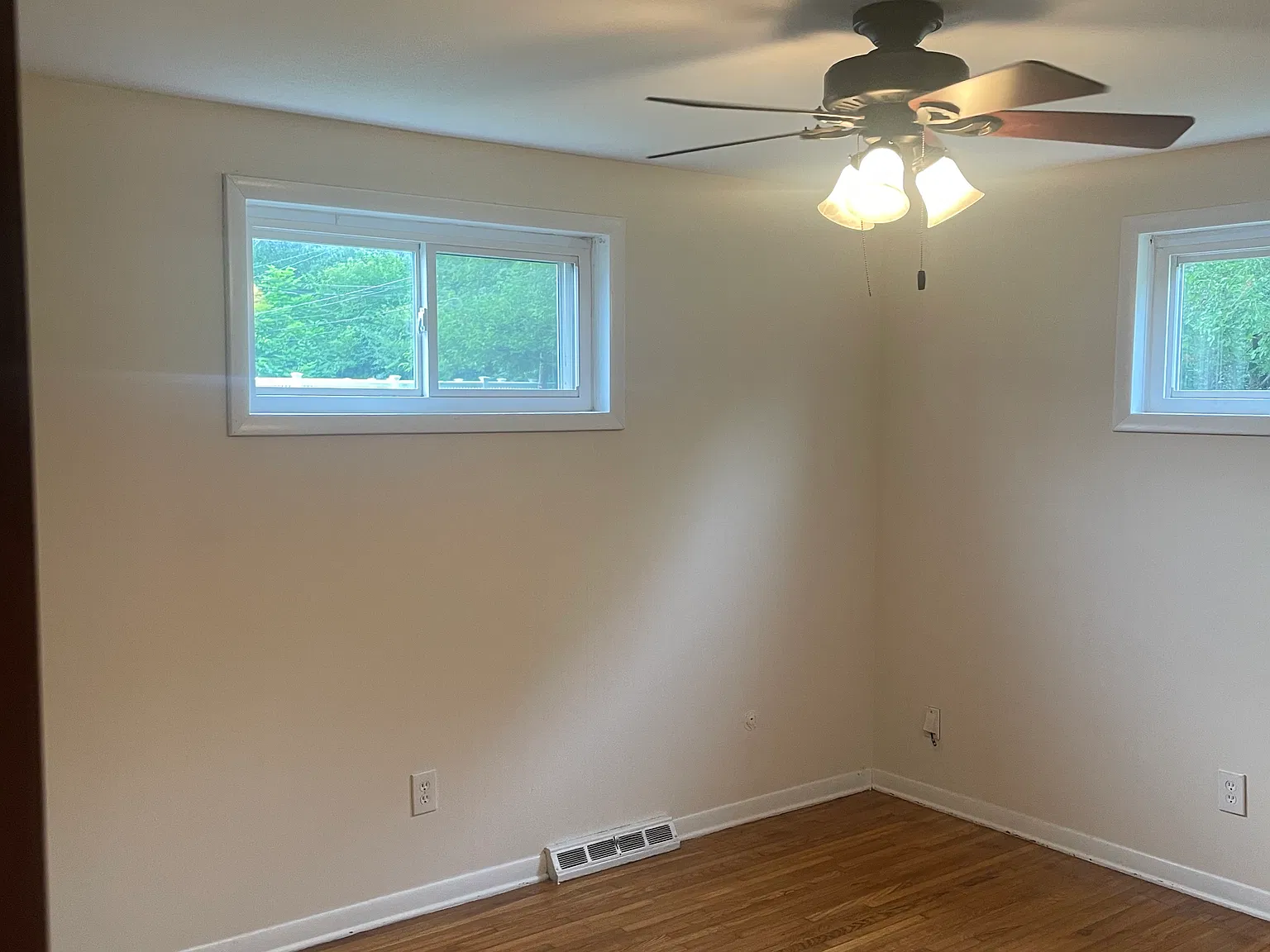 2 bed, 900 sqft, $1,400 — Photo 4