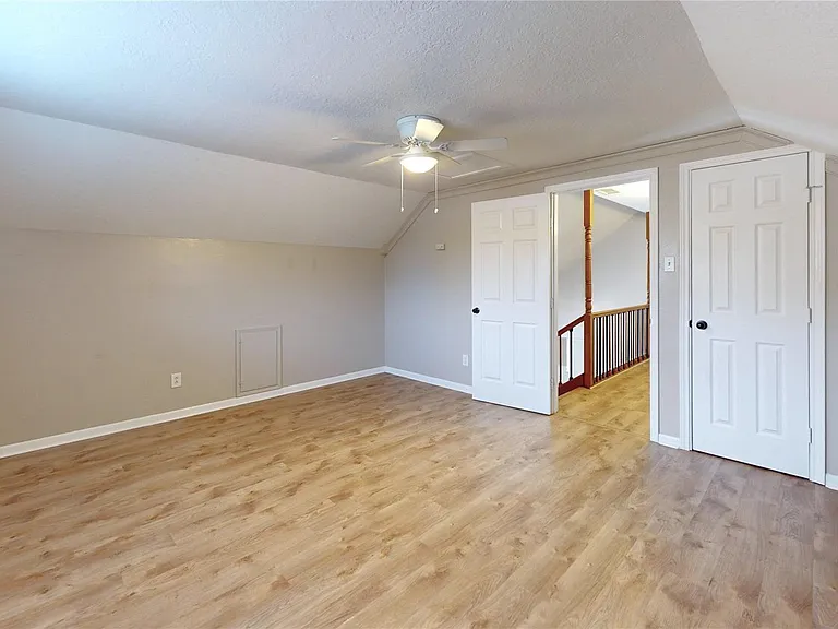 5221 Cottonwood Cir — Photo 18