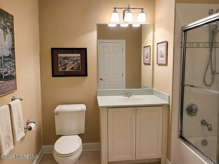 33 Cooper Ave #207 — Photo 16