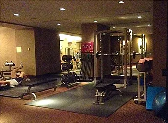 Rented by R New York