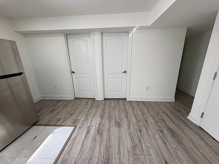 16 Bucksaw St — Photo 3