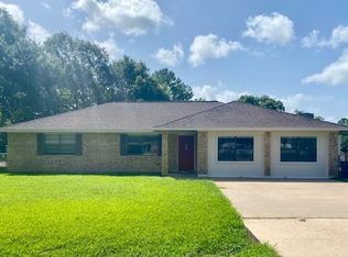 6011 4th St, Danbury, TX 77534
