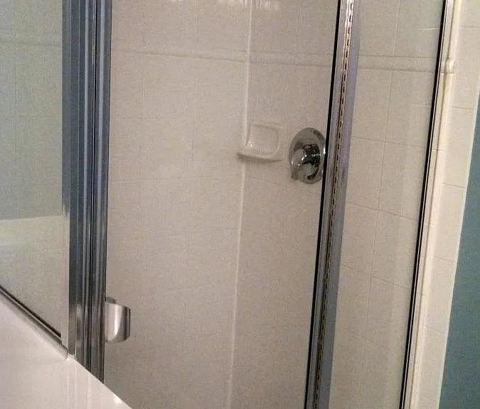 Primary stall shower