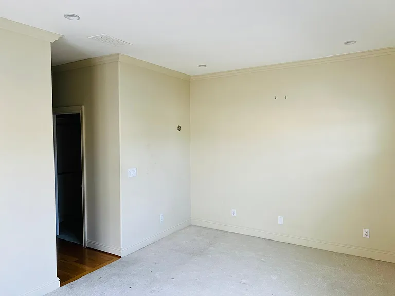 330 N Orange Grove Ave #1/2 — Photo 29