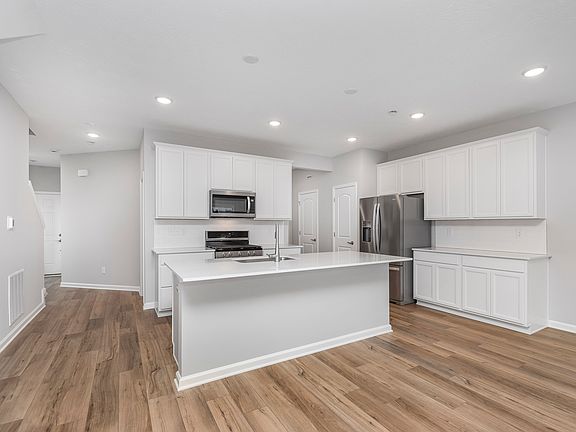 5th image of 7230 Selah Ln