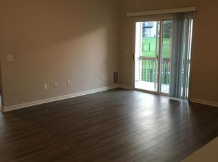558 Kelvington Dr APT 3, Sun Prairie, WI 53590