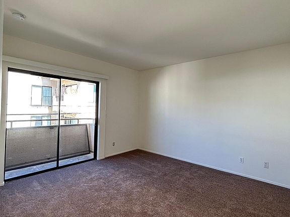 5th image of 1212 Brockton Ave APT 202