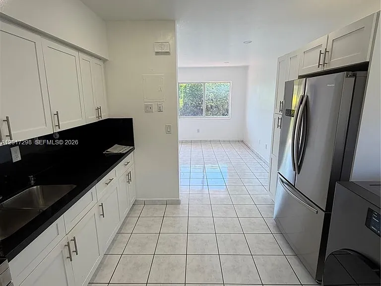 3112 SW 16th St #2 — Photo 8