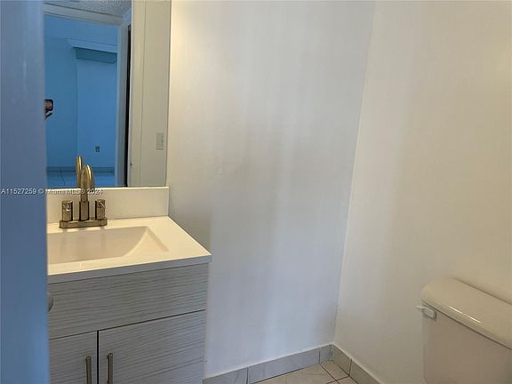 5th image of 200 178th Dr APT 510