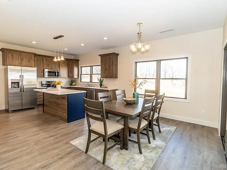 1025 Baker Rd — Photo 17