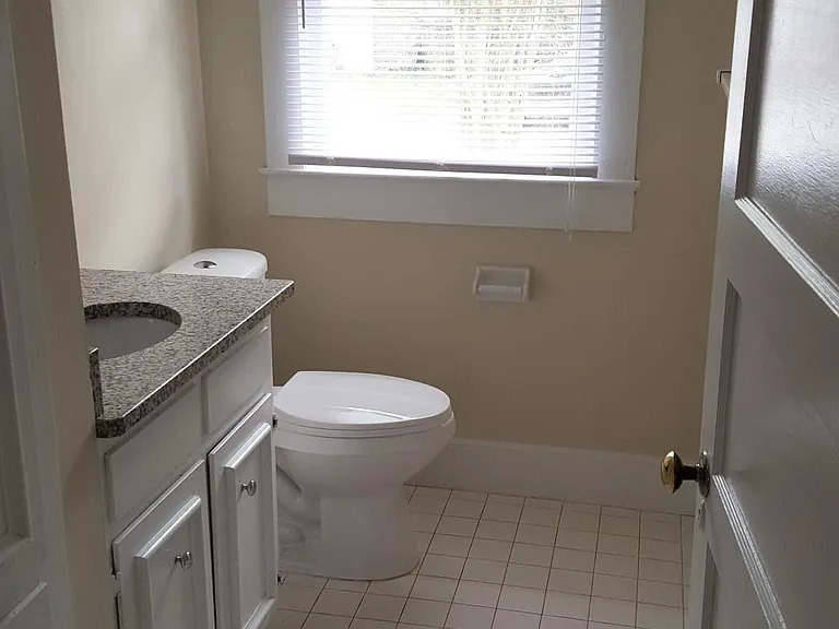 2250 Old Government St — Photo 9