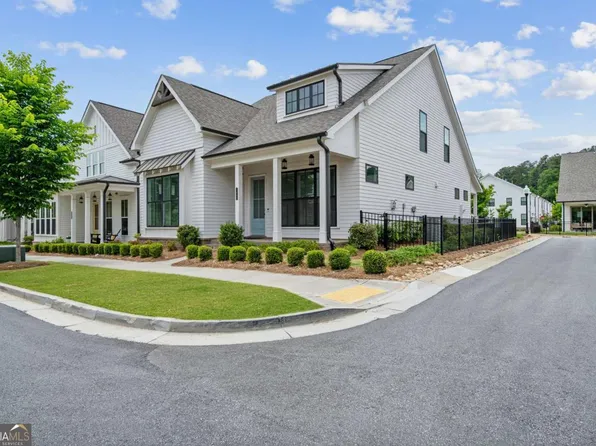1053 Harvest Park Ln, Suwanee, GA 30024