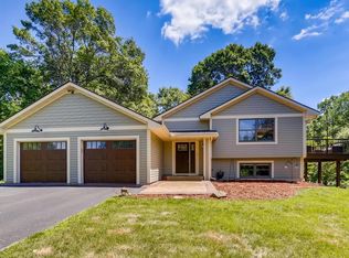 593 Partridge Cir, Hudson, WI 54016