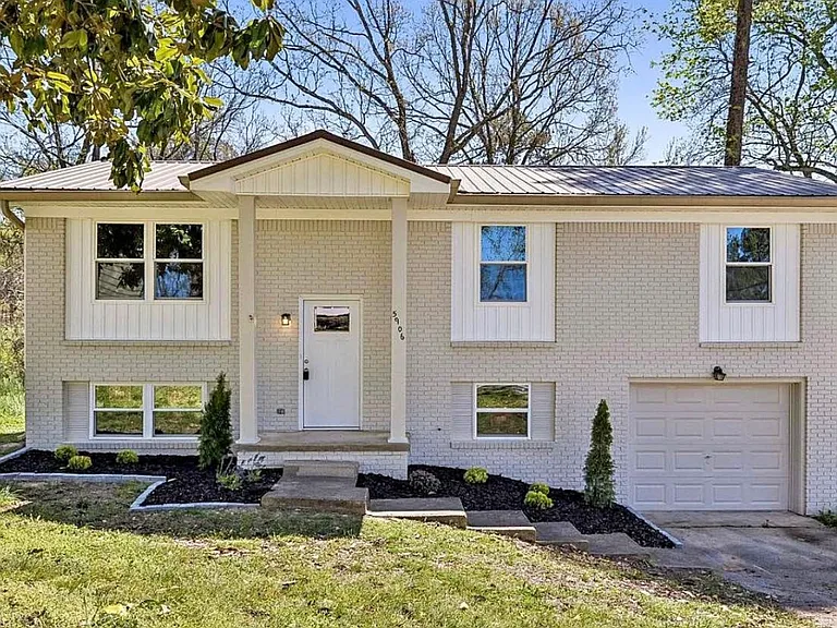 5906 Gettysburg Dr — Photo 1