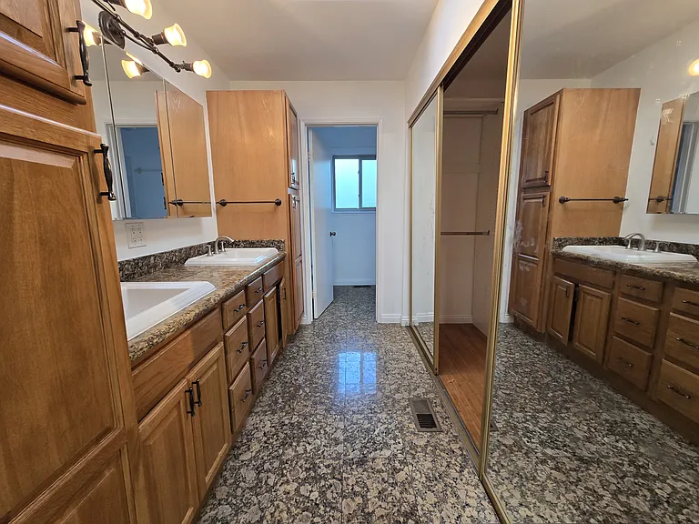 7542 Rosedale Ct — Photo 35