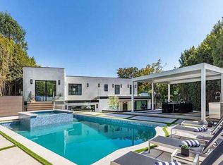 1271 Sunset Plaza Dr, Los Angeles, CA 90069