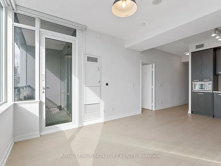 120 Bayview Ave #S308 — Photo 15