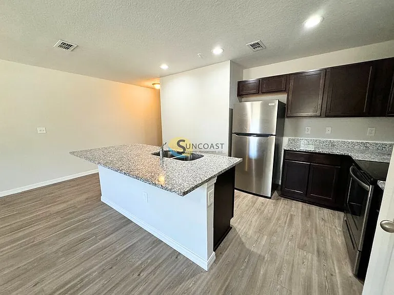 7632 Mailes Ct #7632102 — Photo 5