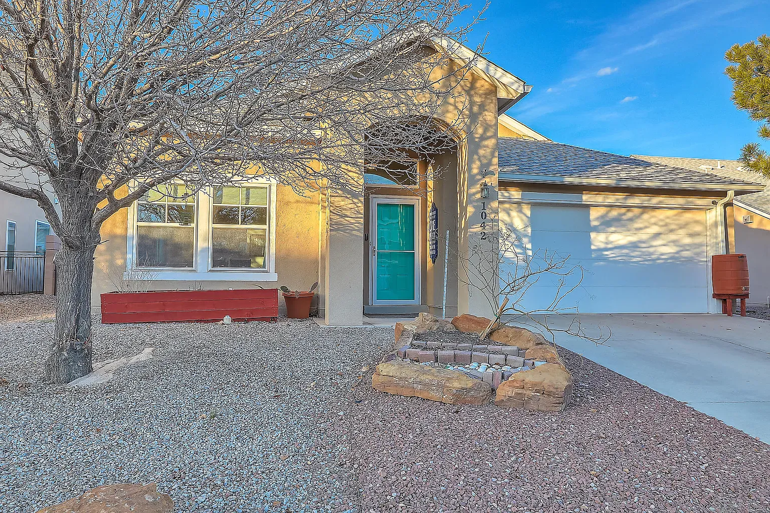 3 bed, 2009 sqft, $2,500 — Photo 3