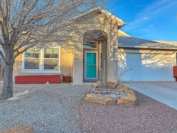 3rd image of 1042 Reynosa Loop SE