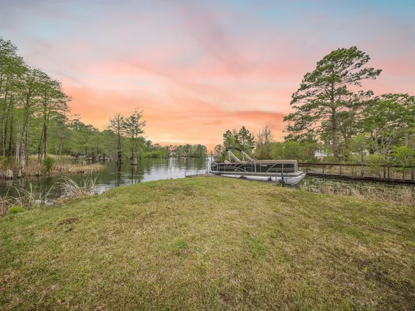 111 Jacks Ln, Bonneau, SC 29431